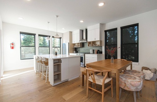 Bozeman Condominio | Luxe Bridger Bowl Chalet