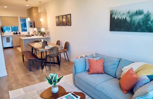 North Queen Anne Apartamento | Luxe & Bright Gem - Prime Location, Roof Deck, View