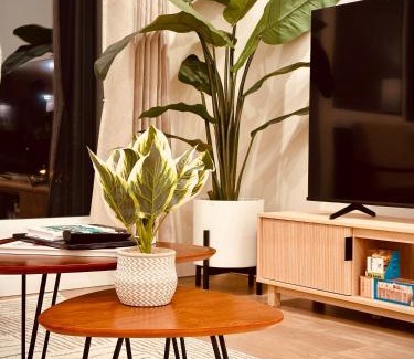 North Queen Anne Apartamento | Luxe & Bright Gem - Prime Location, Roof Deck, View