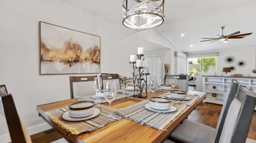 Casa Buena Casa | Luxe Central Scottsdale 4 bdrm w Backyard Oasis