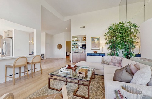 La Quinta Condominio | Luxe Condo in PGA West w/grill, patio, shared pool & hot tub-close to Coachella