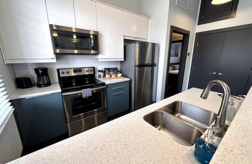 Roanoke Apartamento | Downtown Luxe Loft: King Bed, Artsy & Brewery Walk