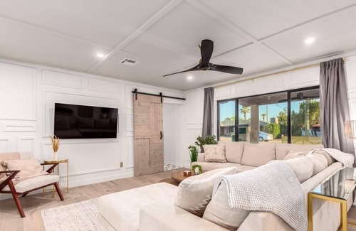 Scottsdale Country Acres Casa | Luxe Downtown Scottsdale Oasis w/ Heated Pool
