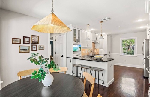 West Bradenton Casa | Luxe Escape: Fire Pit, Pool, Golf near AMI & IMG