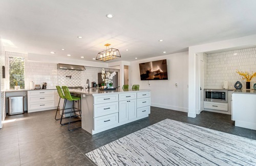 Walden on Lake Conroe Casa | Luxe Family Gem in Montgomery: 'The Lake House!'