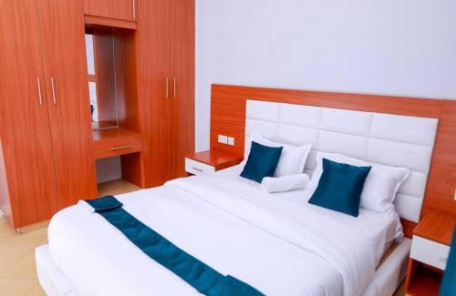 Meru Apartamento | Luxe Furnished Apartments Unit 3