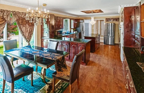 Andover Casa | Luxe Gated Mansion - Basketball Court Movie Theater Acreage
