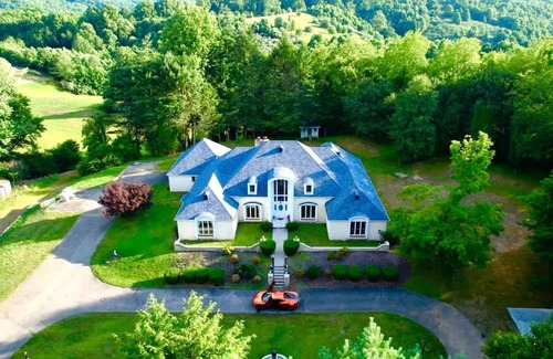 Andover Casa | Luxe Gated Mansion - Basketball Court Movie Theater Acreage