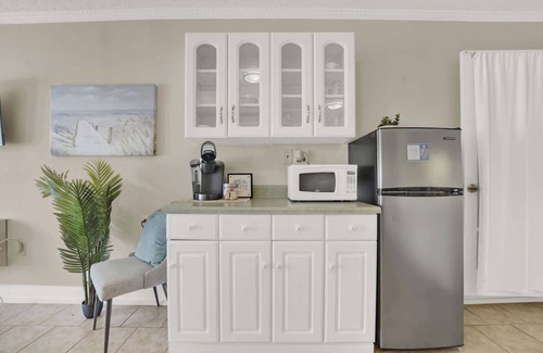 Lynn Haven Casa | Luxe Guest Suite Near The Emerald Coast of PCB