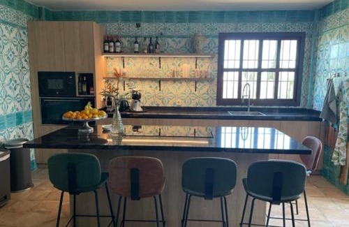 Alhaurín el Grande Villa | Luxe Haciënda La Campiña met verwarmd zwembad en tennisbaan.