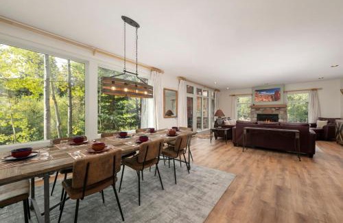 Old Town Apartamento | Luxe Home Minutes To Skiing Hot Tub