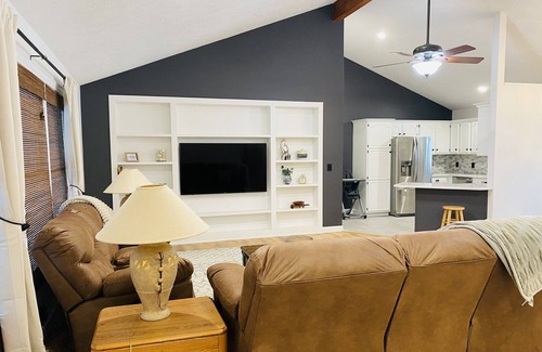 Mansfield Casa | Luxe Home near many area attractions!