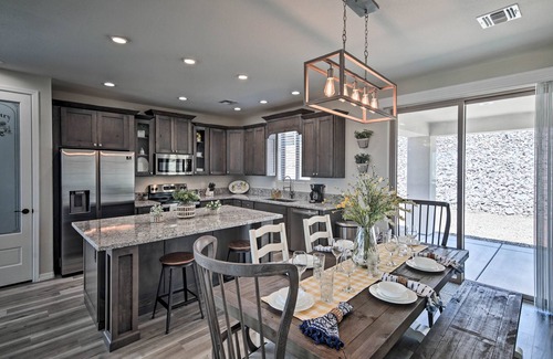 Sunridge Estates Casa | Luxe Home w/ OHV Access, 5 Mi to Lake Mohave!
