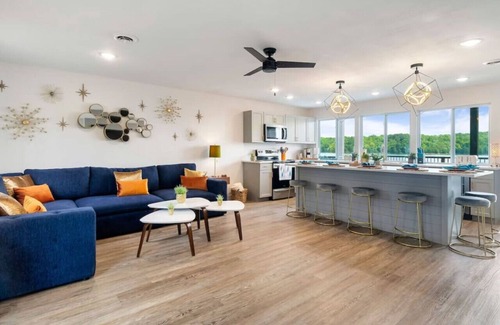 Dandridge Casa | Luxe House @Smoky MTN Lakeside