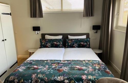 Zoutelande Cama Y Desayuno | Luxe kamer Chambre Renard met eigen terras