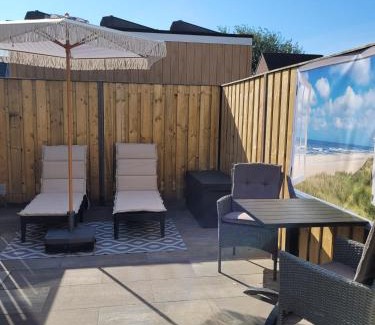 Zoutelande Cama Y Desayuno | Luxe kamer Langendam 48 met privé terras