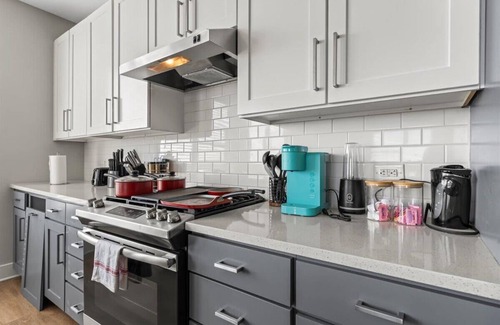 Charlotte Apartamento | Luxe King 3BR Suite in Waverly Charlotte!