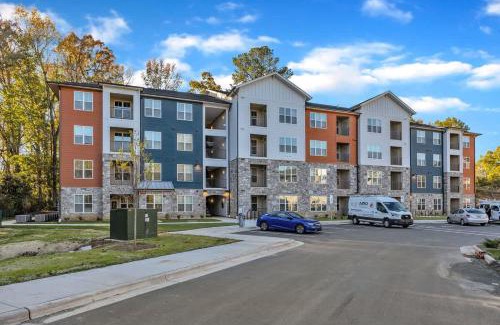 Hayes Apartamento | Luxe King 3BR Suite Mins to Downtown Durham