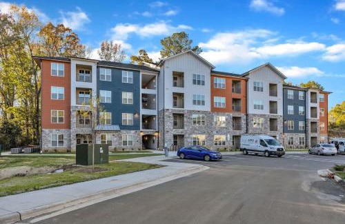 Hayes Apartamento | Luxe King 3BR Suite Mins to Downtown Durham
