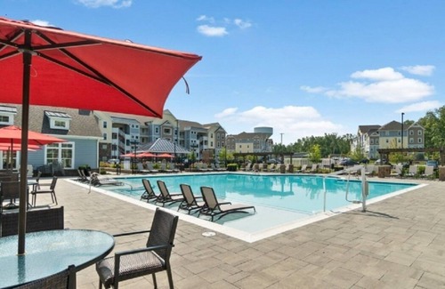 Moseley Apartamento | Luxe King Suite in Scenic Virginia:Perfect Retreat