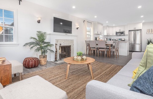 View Park-Windsor Hills Casa | LUXE LA GREEN OASIS - A MILLION DOLLAR HOUSE EXPERIENCE IN LA