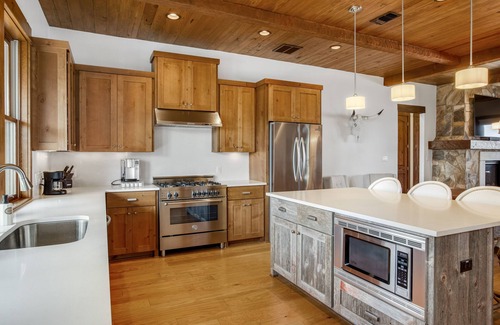 Spicewood Villa | Luxe lake-view villa with epic outdoor entertaining, Ping-Pong, 2 living areas