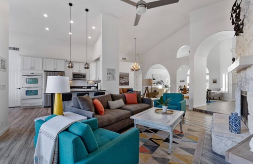 Arrowhead Lakes Casa | Luxe Lakefront Desert Oasis w/ Boat & Heated Pool