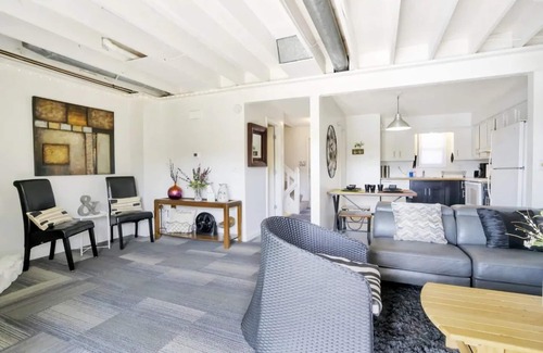 Grandview Casa | Luxe Lakefront Getaway in Heart of City! (CDC Safe)