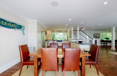 Yarmouth Port Casa | Luxe lakefront home on Follins Pond with private beach, amazing decks & yard