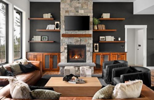 Lakeside Casa | Luxe Lakeside New Build by Flathead Lake Speakeasy