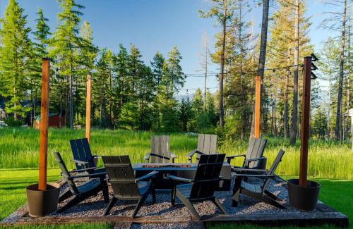Lakeside Casa | Luxe Lakeside New Build by Flathead Lake Speakeasy