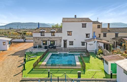 Vall d'Alba Apartamento | Luxe Mediterranean Masia BBQ Pool Chillout