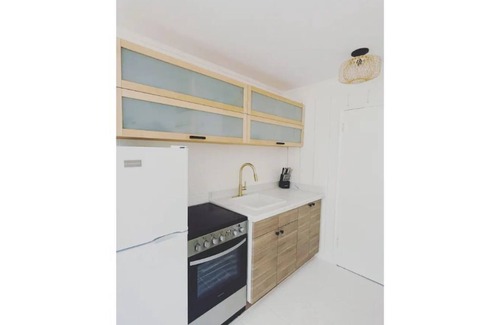 Forest Knolls Apartamento | Luxe modern Lagunitas studio at Samuel P Taylor