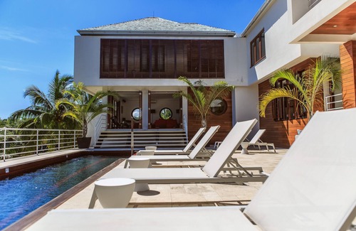 Port Antonio Villa | Villa moderna de seis dormitorios en Cocosan, acceso al hotel Geejam