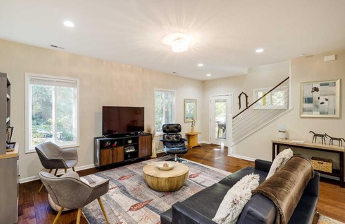 Ridgecrest Casa | Luxe Mountain Home Near Ridgecrest and Asheville!