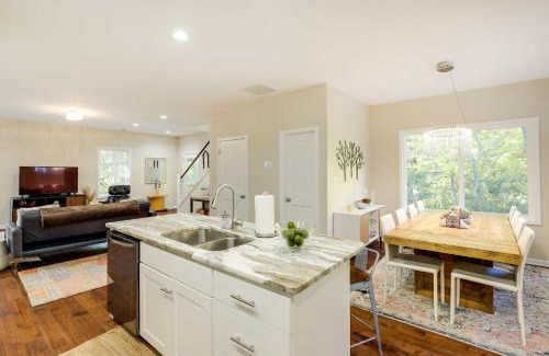 Ridgecrest Casa | Luxe Mountain Home Near Ridgecrest and Asheville!