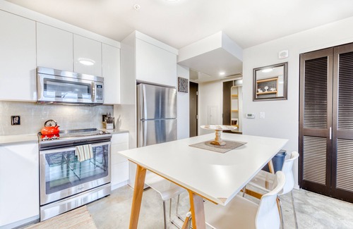 Uptown Condominio | Espacios compartidos espaciosos y ubicación increíble para explorar NW PDX! Ideal para parejas!