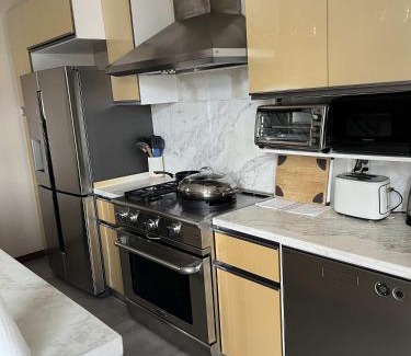 Chinatown Hotel | LUXE NYC Duplex Suite