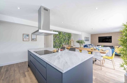 New Forest District Chalet De Esquí | Luxe Ocean +playroom +Seascape/sleeps 12