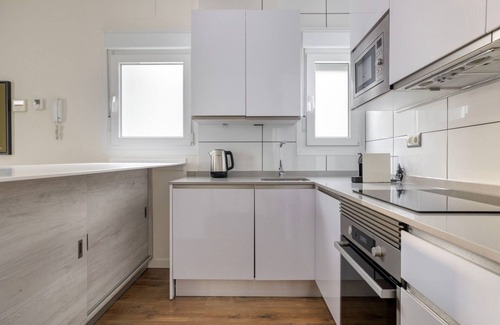 Pacifico Apartamento | Luxe Pacífico 2BR w/ Doorman, walk to Retiro Park, by Blueground