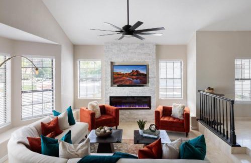 Paradise Valley Village Casa | LUXE-Paradise Palace-Heated Pool/Spa-Guest Casita