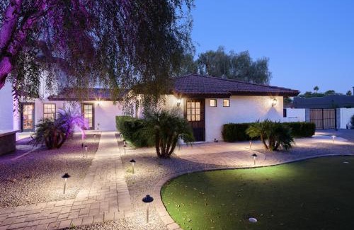 Paradise Valley Village Casa | LUXE-Paradise Palace-Heated Pool/Spa-Guest Casita