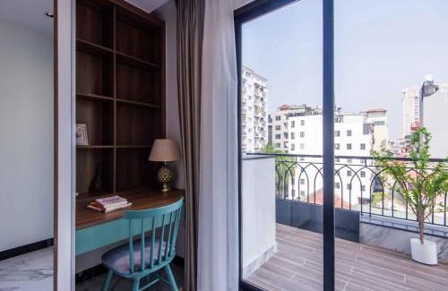 Dong Da Hotel | Luxe Paradise Suites Hotel Hoang Cau