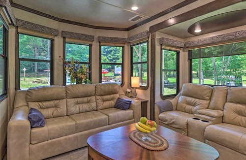 Ennice Casa | NEW! Luxe Park Model RV w/ Outdoor Entertainment!
