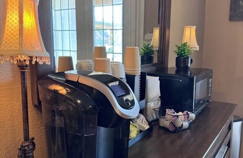 Lakeland Cama Y Desayuno | Luxe Penthouse Suite at Opal Oaks Micro Resort