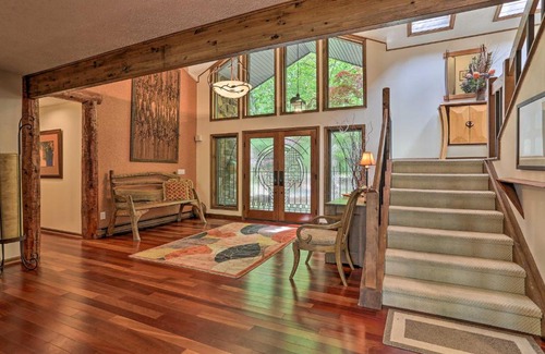 Pocono Pines Casa | Luxe Poconos Pines Home with Beach and Amenities!