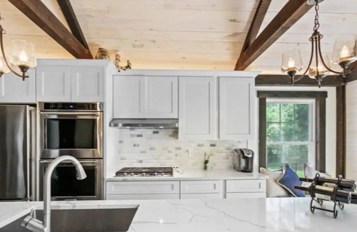 Bridgeton Townshp Casa | Luxe Private Getaway w/ Stunning Riverfront View!