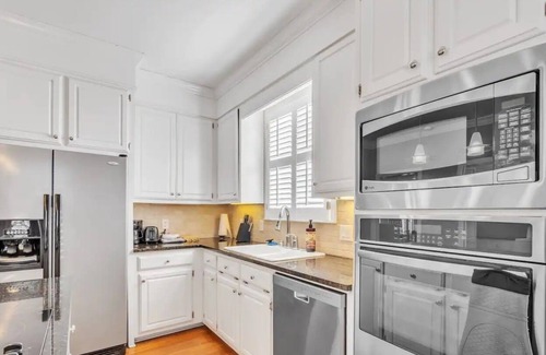 Killen Casa | Luxe Private Waterfront Getaway in Killen!
