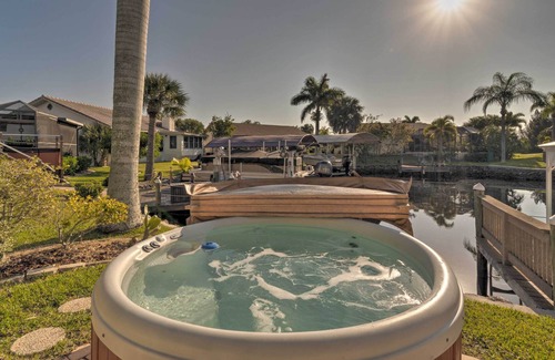 Charlotte Park Casa | Frente al muelle Punta Gorda Home-Dock, patio y jacuzzi