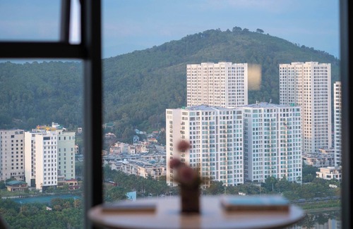 Ha Long Apartamento | Luxe Rental Apartments - Residence A La Carte